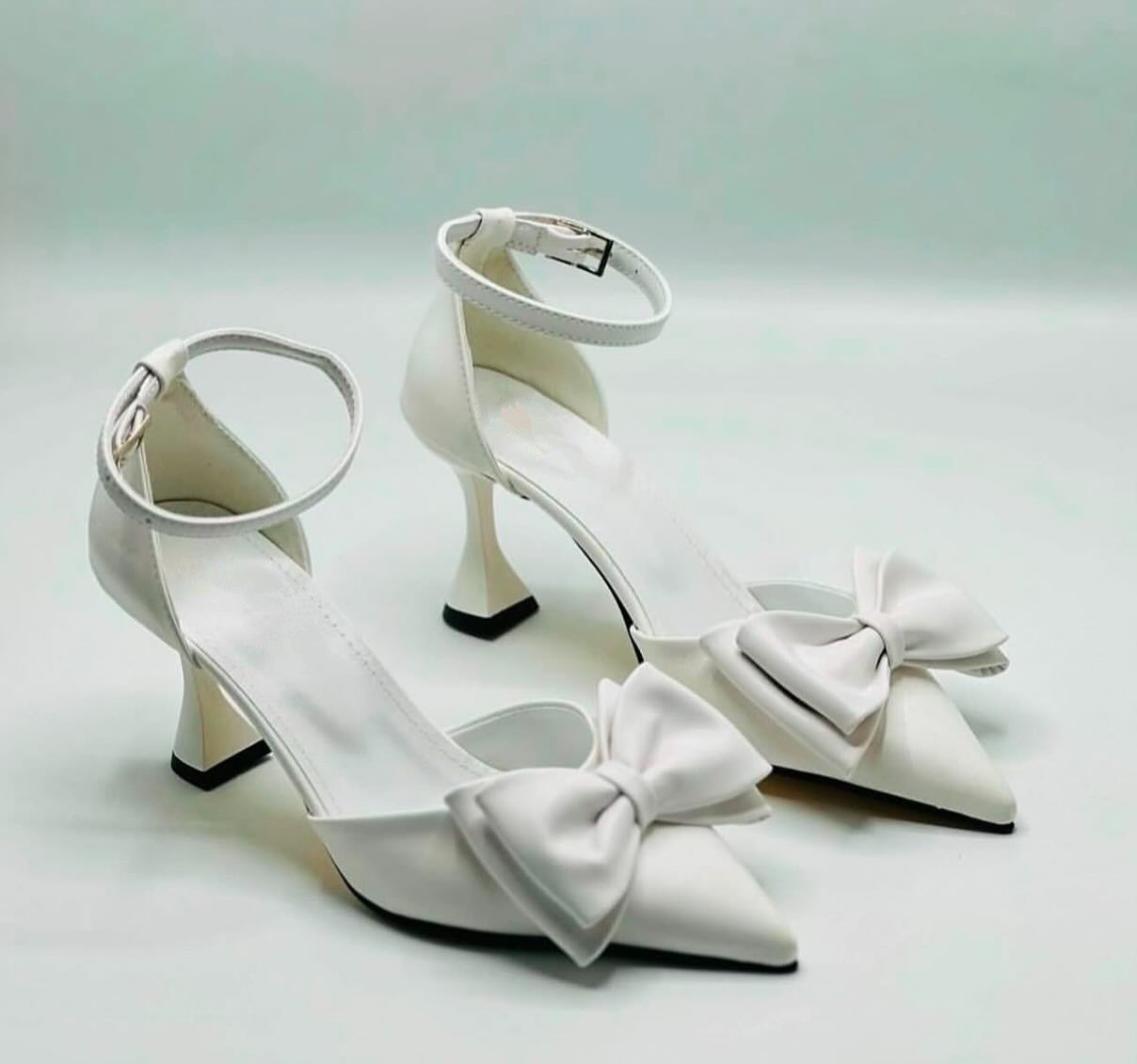 Qismat Elegant Women's Heels – Butterfly Knot in Black & White